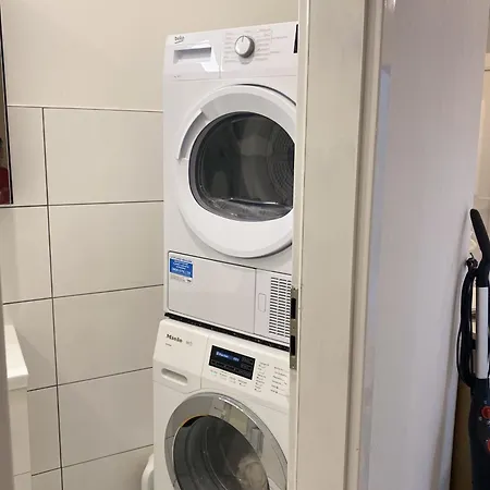 Einzelzimmer Am Rheim 民宿 *