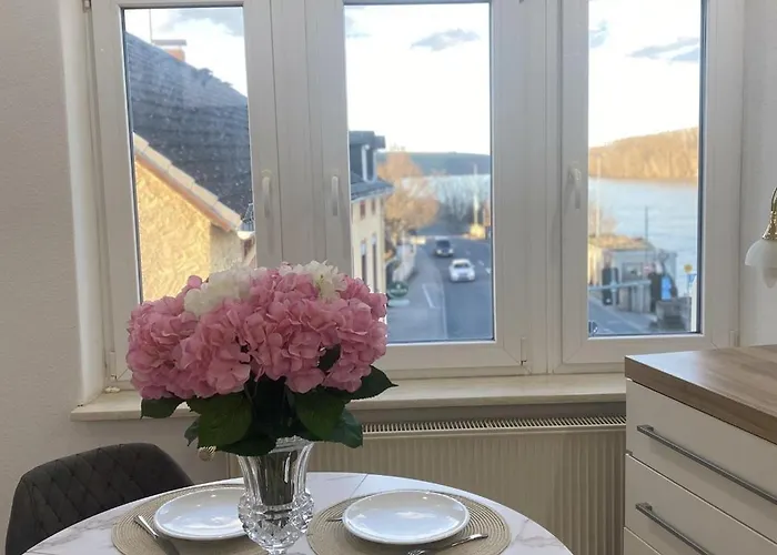 Einzelzimmer Am Rheim 民宿 *